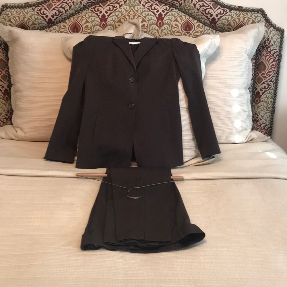 Fabrizio Gianni chocolate brown pant suit
